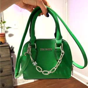 STEVE MADDEN Cross Body Bag in Trendy Green with Adjustable Strap & Silver Chain